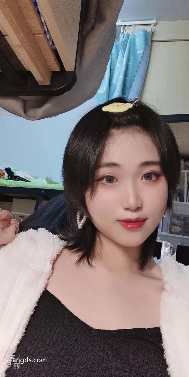 [自行打包]+来看看女神不为人知的朋友圈！真实的高颜值泄密合集412人+[1453V+4167P+19G][百度盘]